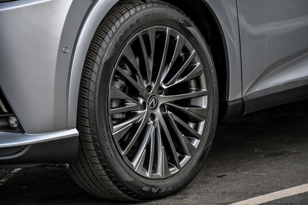 Used 2023 Lexus RX 350 350 Luxury w/ Cold Area Package image 4