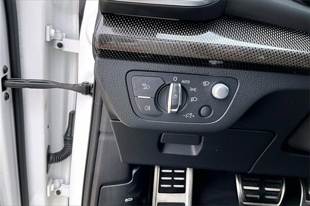Used 2020 Audi SQ5 Prestige image 26