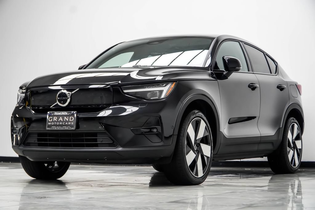 Used 2023 Volvo C40 P8 Recharge Ultimate w/ Protection Package Premier AWD/4WD image 9