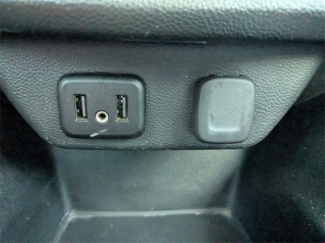 Used 2021 Chevrolet Traverse LT image 22