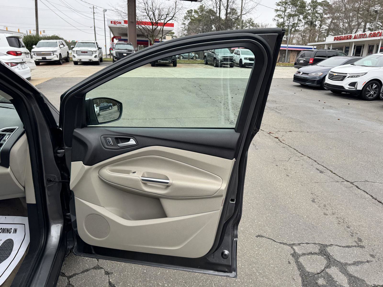 Used 2013 Ford Escape SEL image 17