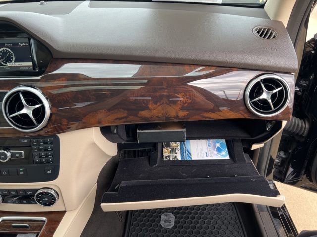 Used 2015 Mercedes-Benz GLK 350 2WD image 32