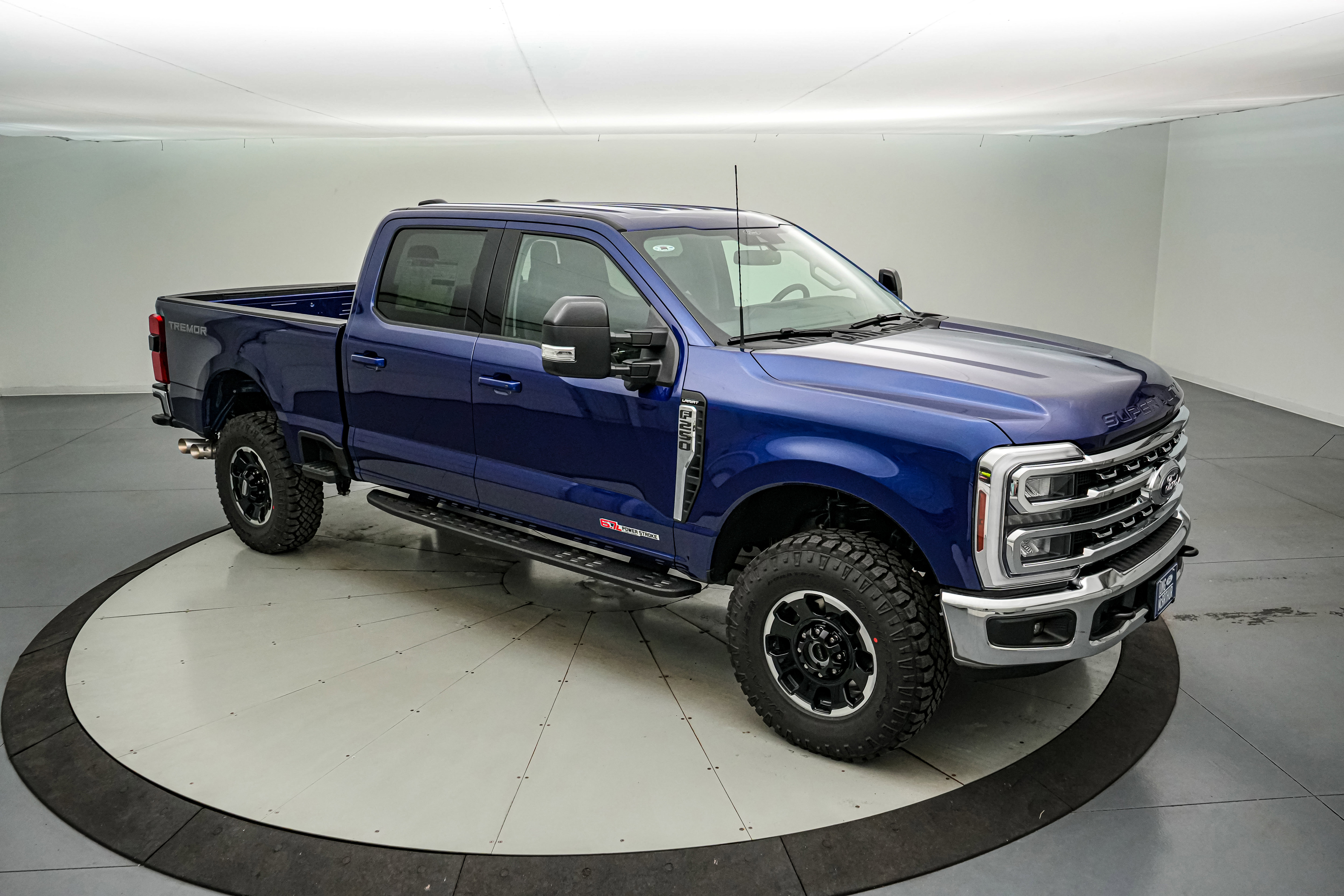 New 2026 Ford F250 Lariat w/ Tremor Off-Road Package image 2