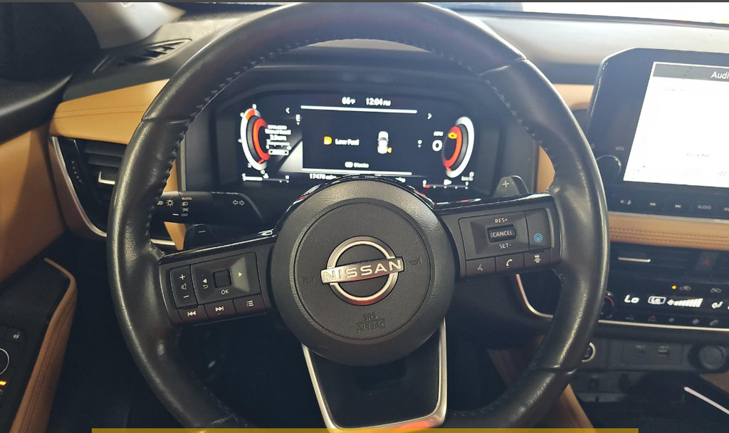 Used 2023 Nissan Rogue Platinum w/ Platinum Premium Package AWD/4WD image 14