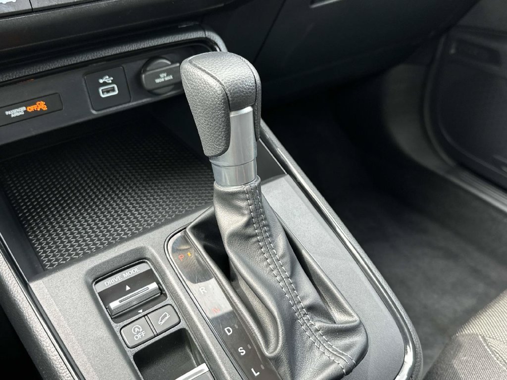 Certified 2025 Honda CR-V LX image 27