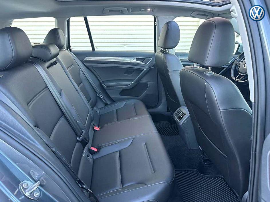 Used 2017 Volkswagen Golf Alltrack SE image 15