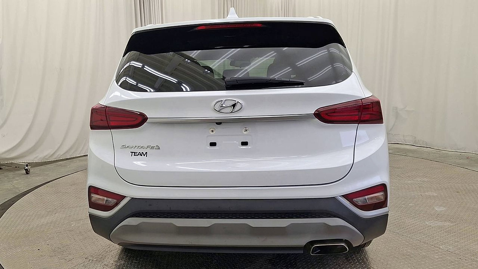 Used 2020 Hyundai Santa Fe SEL image 2