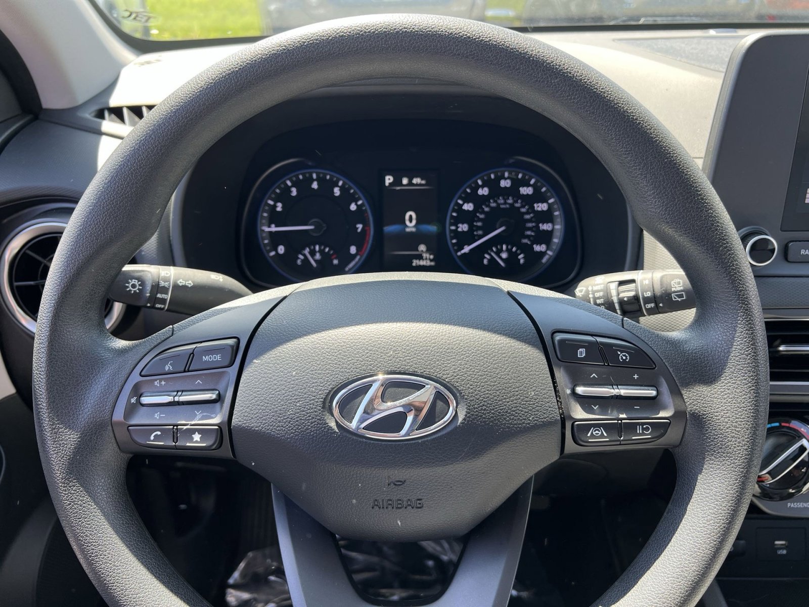 Used 2023 Hyundai Kona SEL w/ Winter Weather Package AWD/4WD image 24