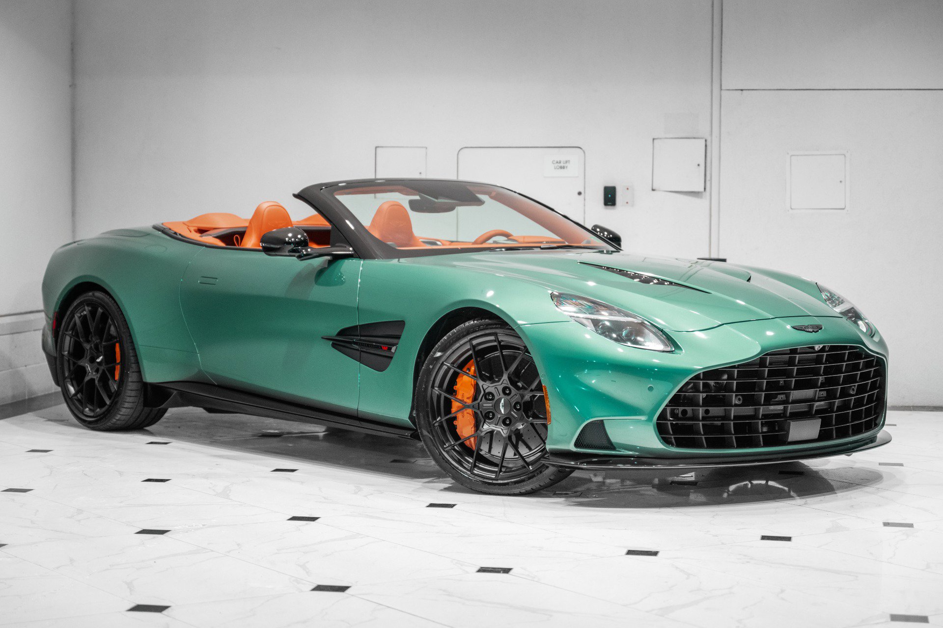 New 2026 Aston Martin Vanquish Convertible image 40