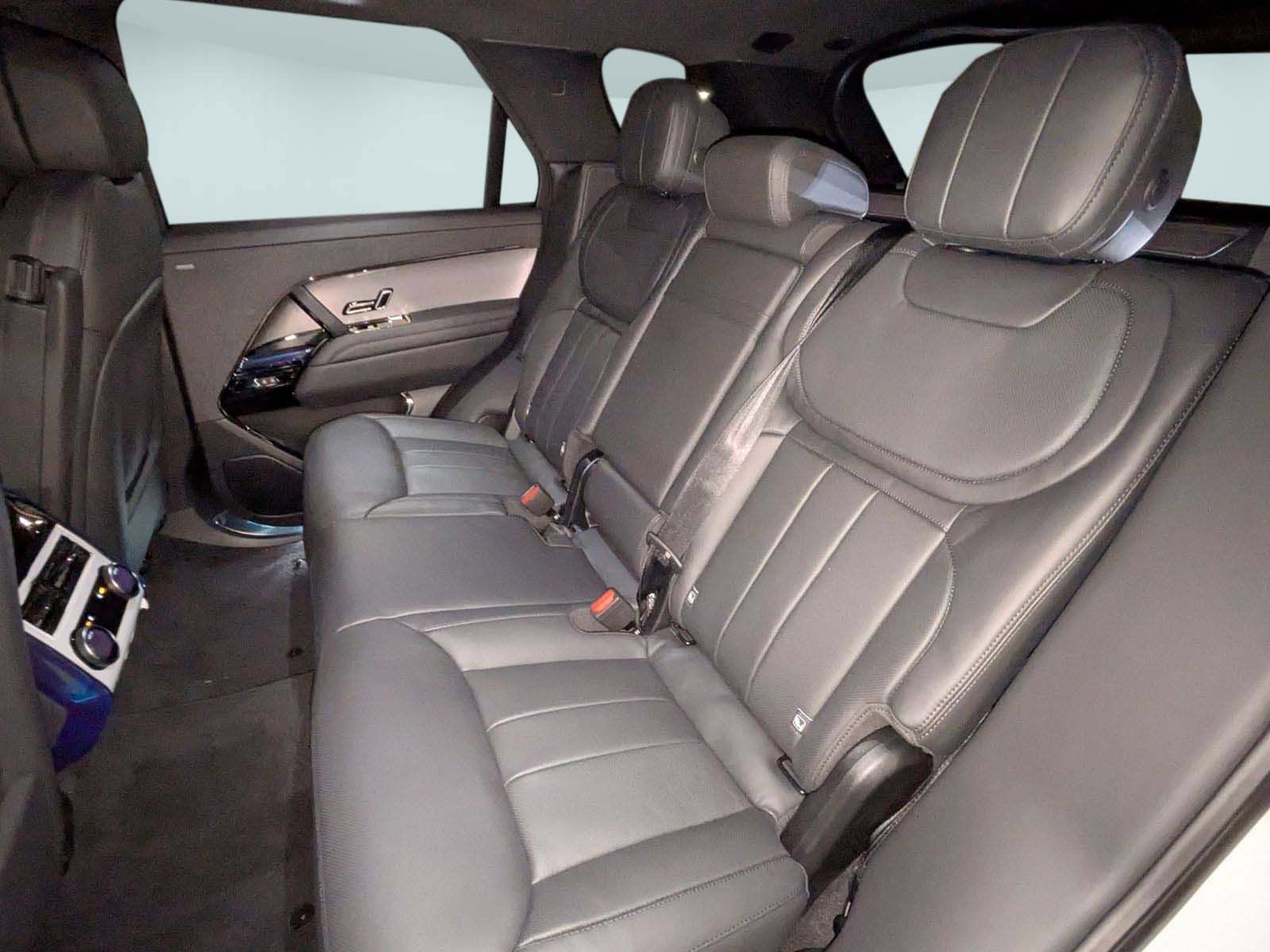 New 2026 Land Rover Range Rover Sport SE AWD/4WD image 50