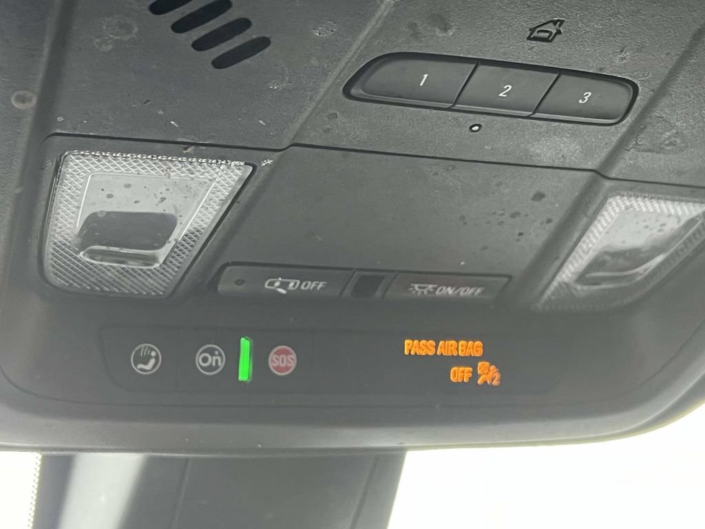 Used 2022 Chevrolet Blazer RS FWD image 22