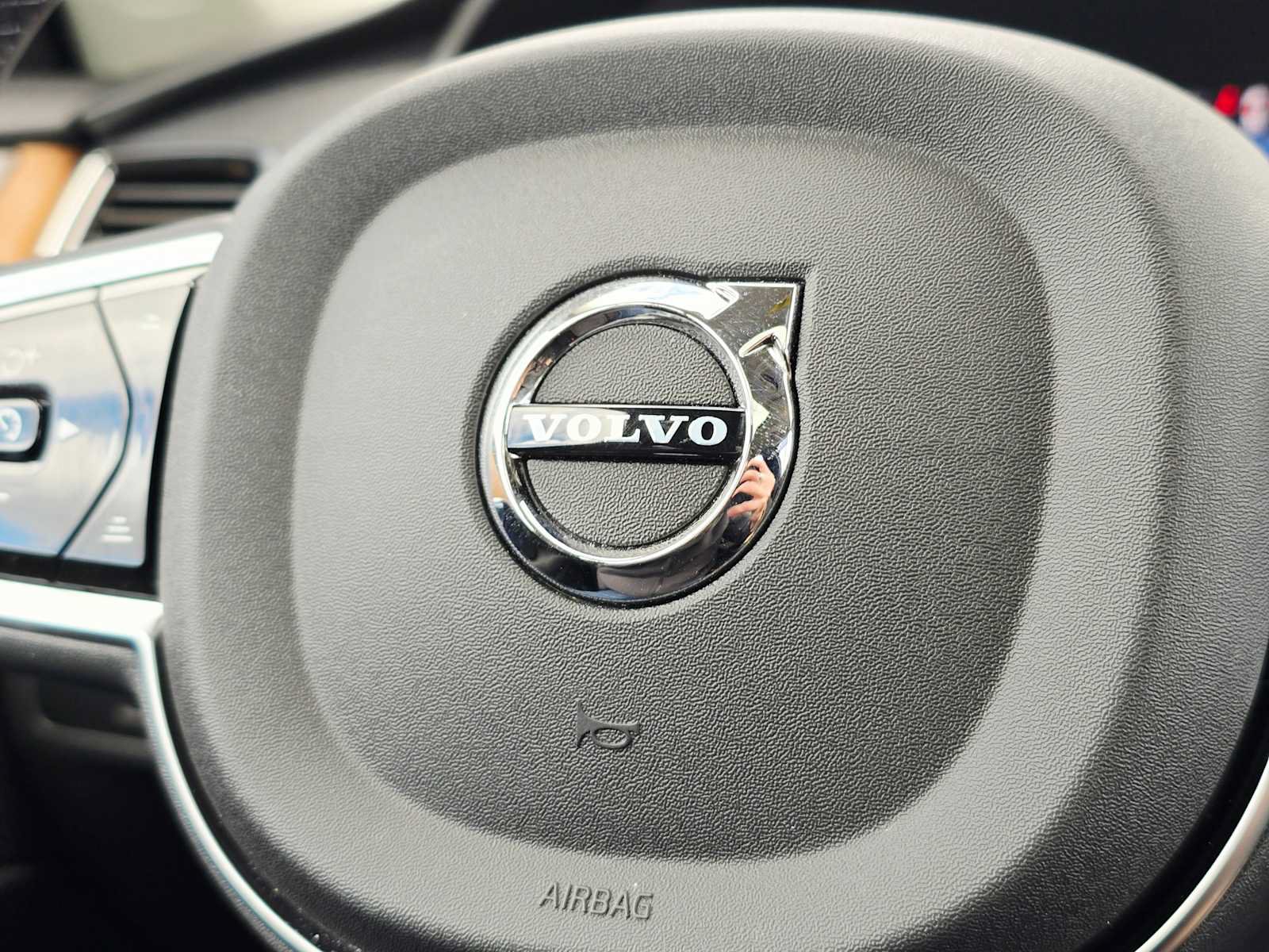 Certified 2025 Volvo XC90 T8 Plus w/ Protection Package Premier AWD/4WD image 31