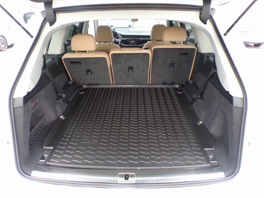 Used 2025 Audi Q7 3.0T Premium Plus image 15