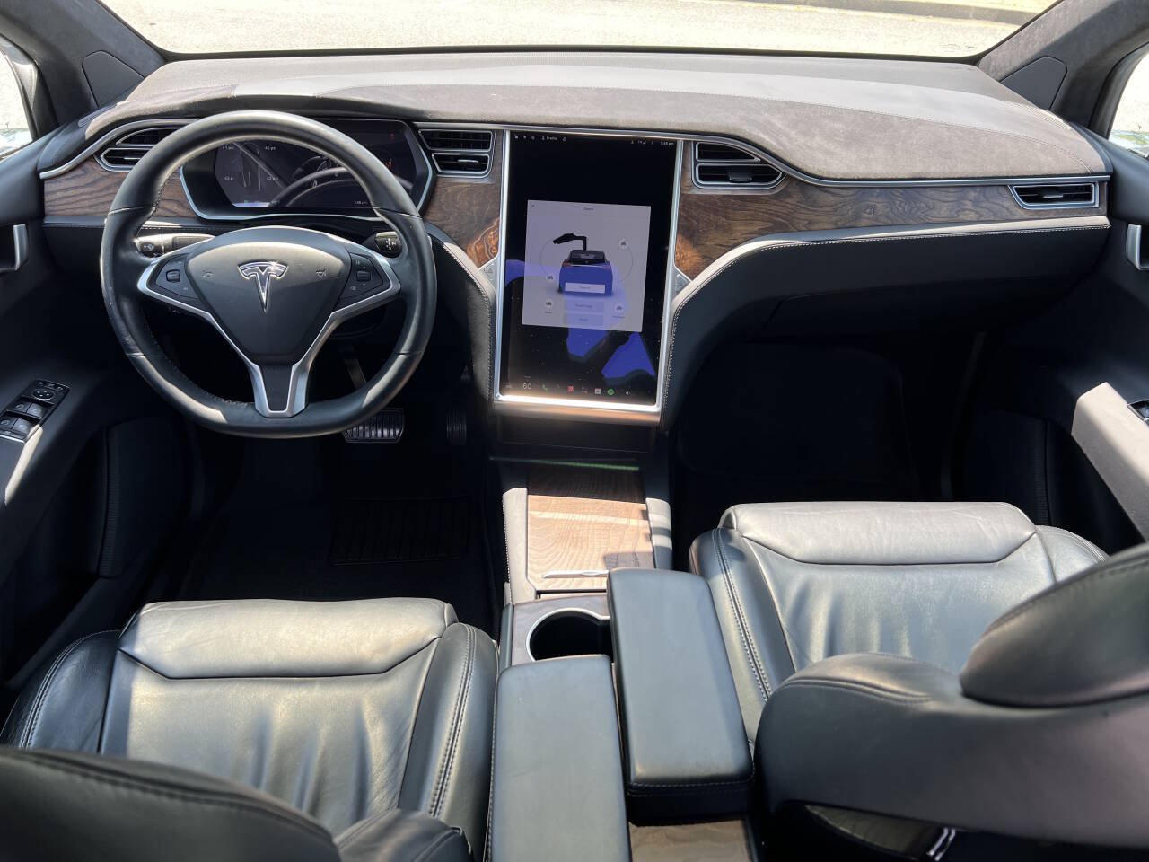 Used 2017 Tesla Model X 75D AWD/4WD image 19
