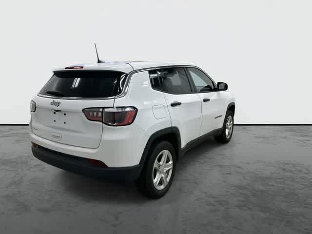 Used 2023 Jeep Compass Sport AWD/4WD image 3