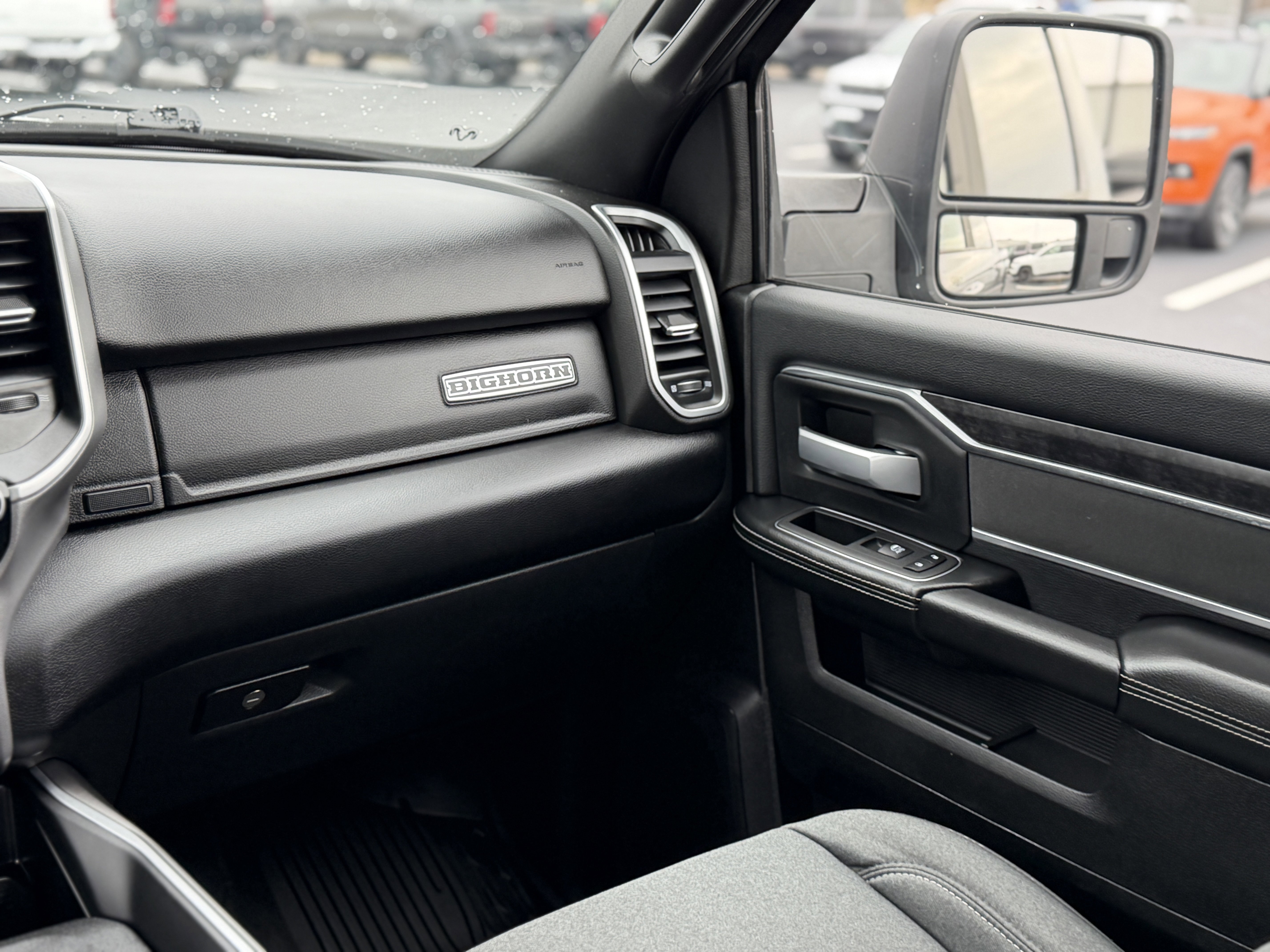 Used 2024 RAM 2500 Big Horn w/ Sport Appearance Package image 18