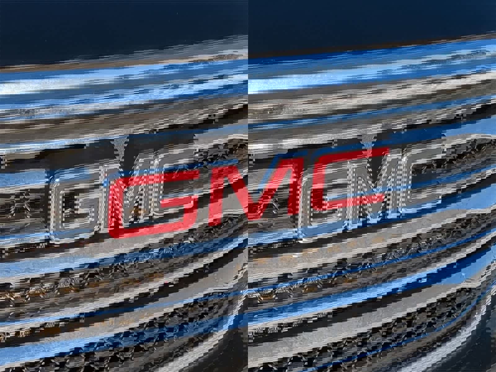 Used 2018 GMC Acadia SLT image 19