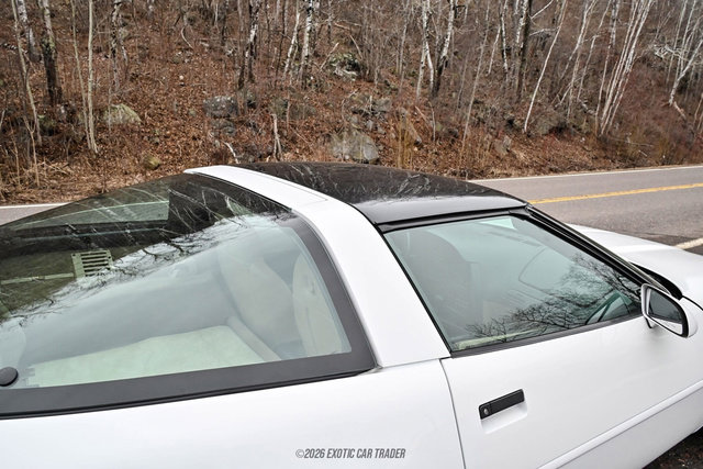 Used 1995 Chevrolet Corvette Coupe RWD image 68