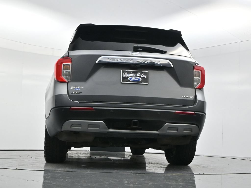 Used 2024 Ford Explorer XLT w/ Equipment Group 202A AWD/4WD image 50