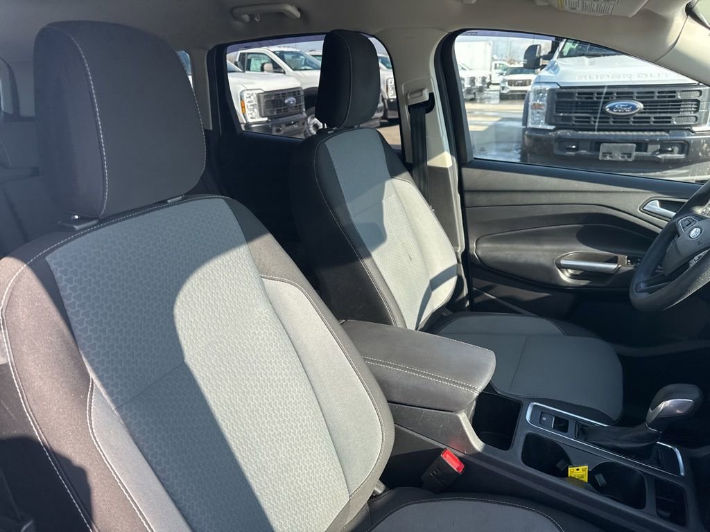 Certified 2019 Ford Escape SE image 30