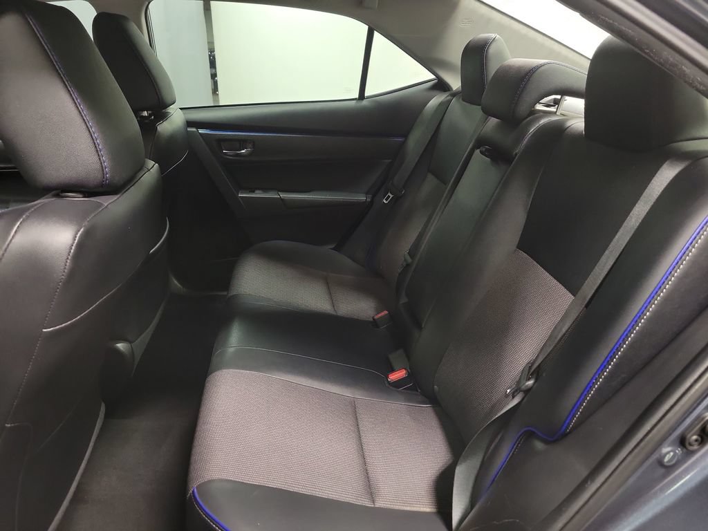 Used 2018 Toyota Corolla SE FWD image 28