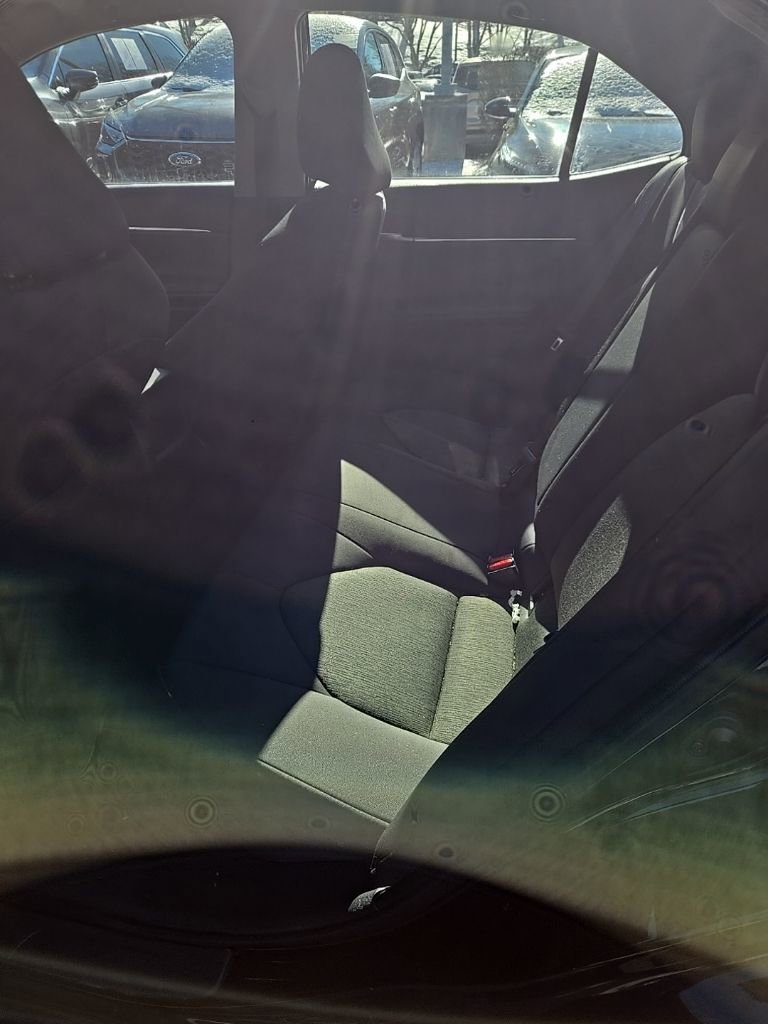 Used 2024 Toyota Camry LE image 5