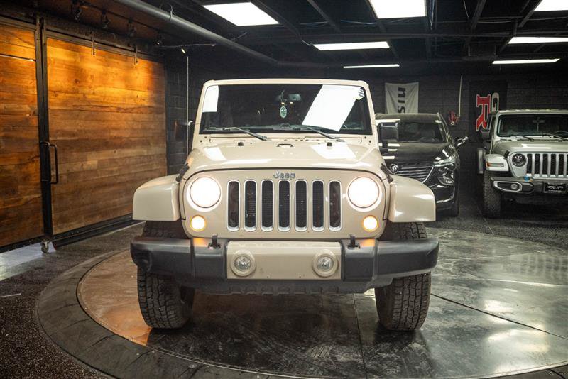 Used 2016 Jeep Wrangler Unlimited Sahara w/ Connectivity Group AWD/4WD image 4