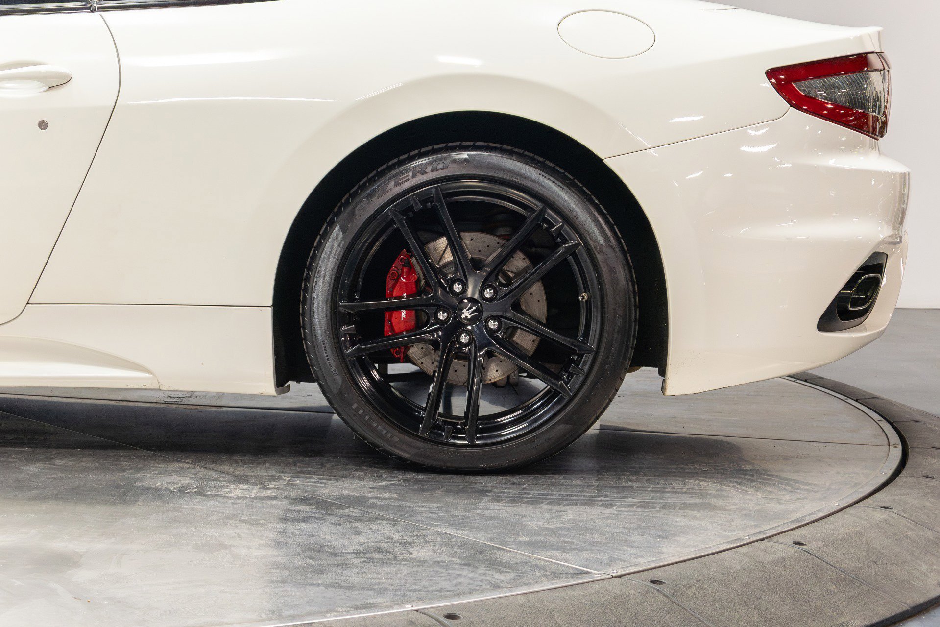 Used 2018 Maserati GranTurismo Sport image 20