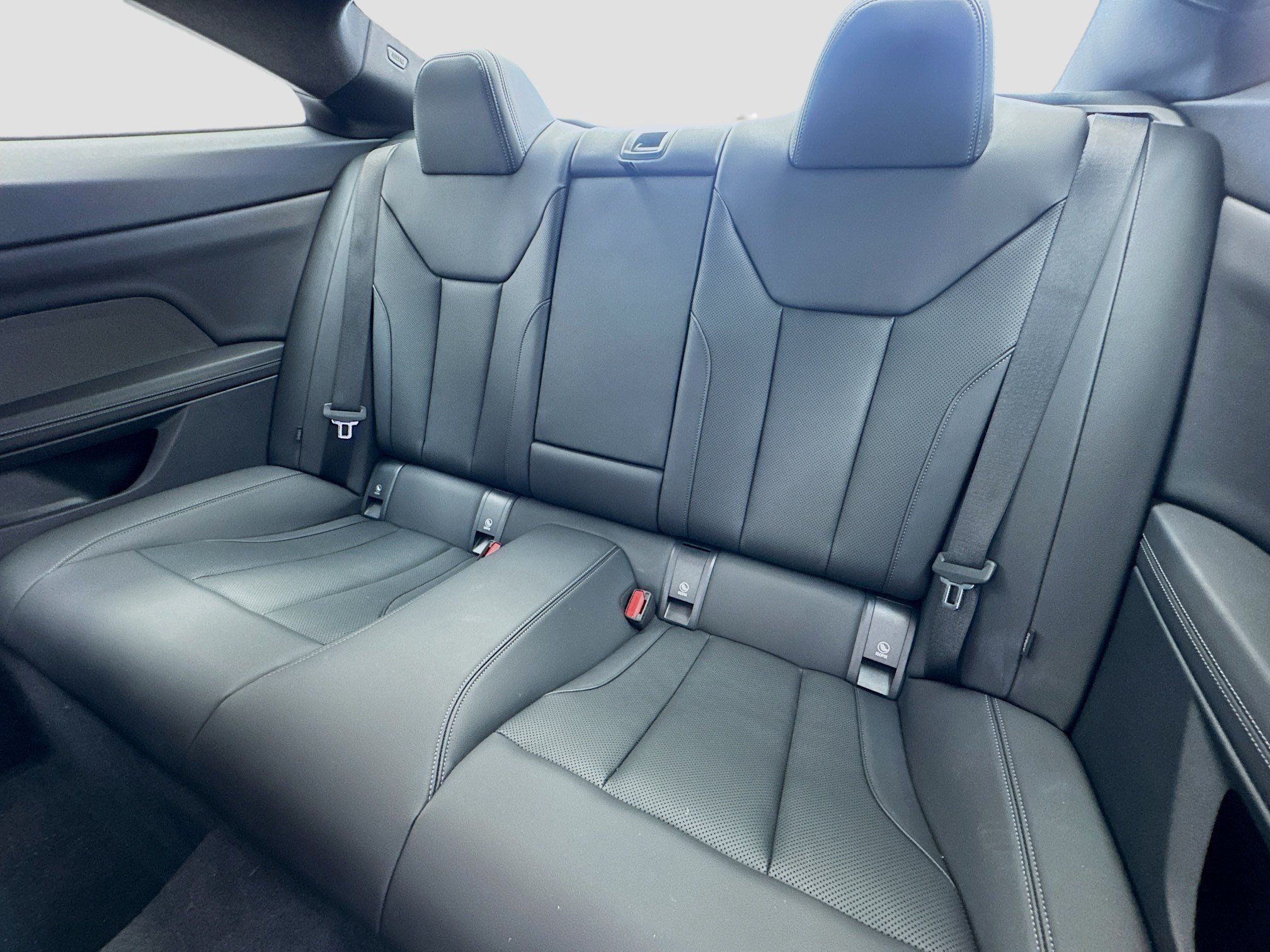 Used 2025 BMW 430i Coupe w/ M Sport Package RWD image 16