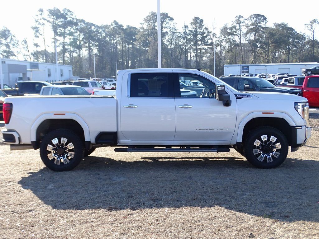Used 2025 GMC Sierra 2500 Denali w/ Denali Reserve Package image 8