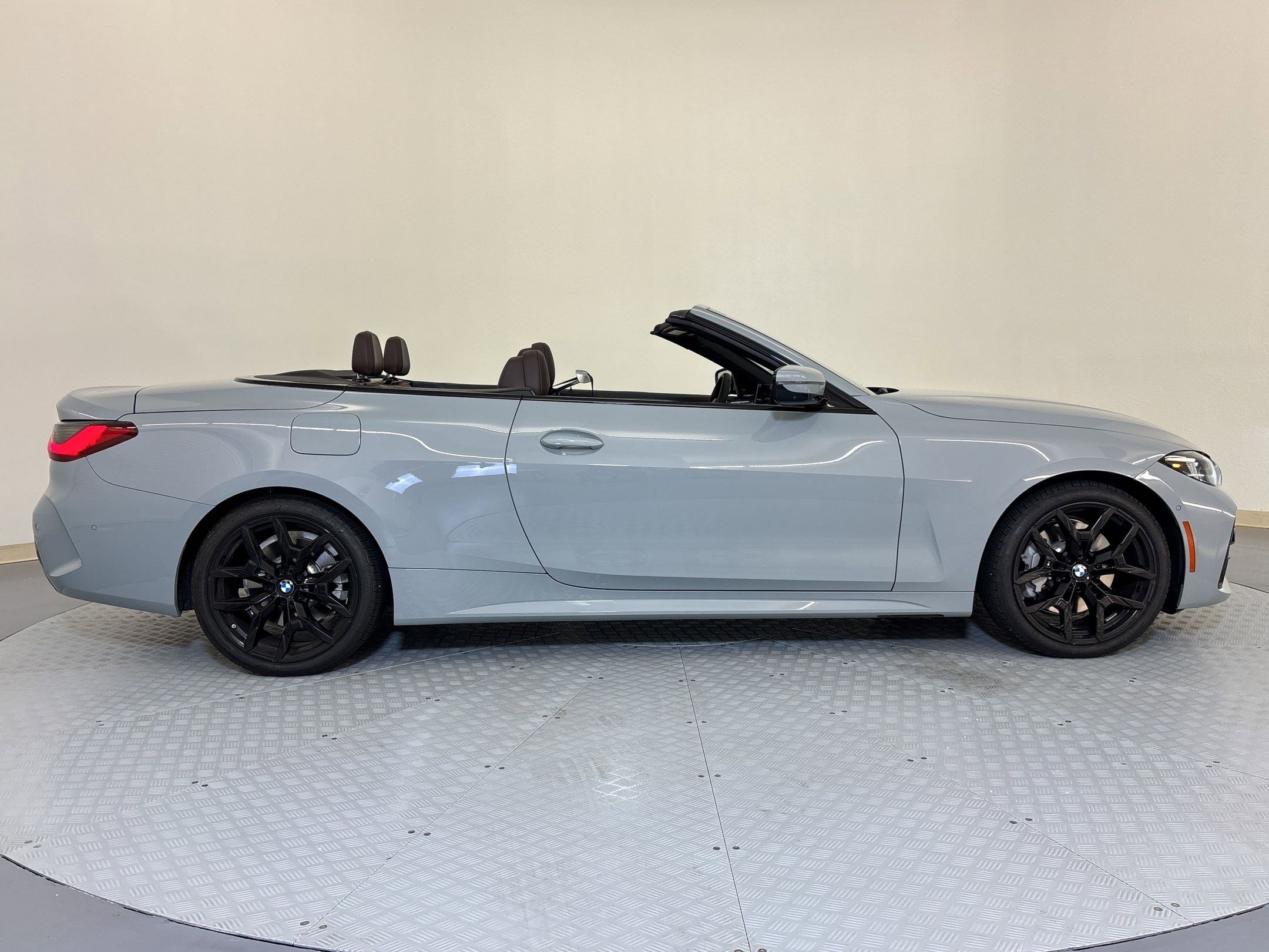 Used 2026 BMW 430i xDrive Convertible w/ M Sport Package image 7