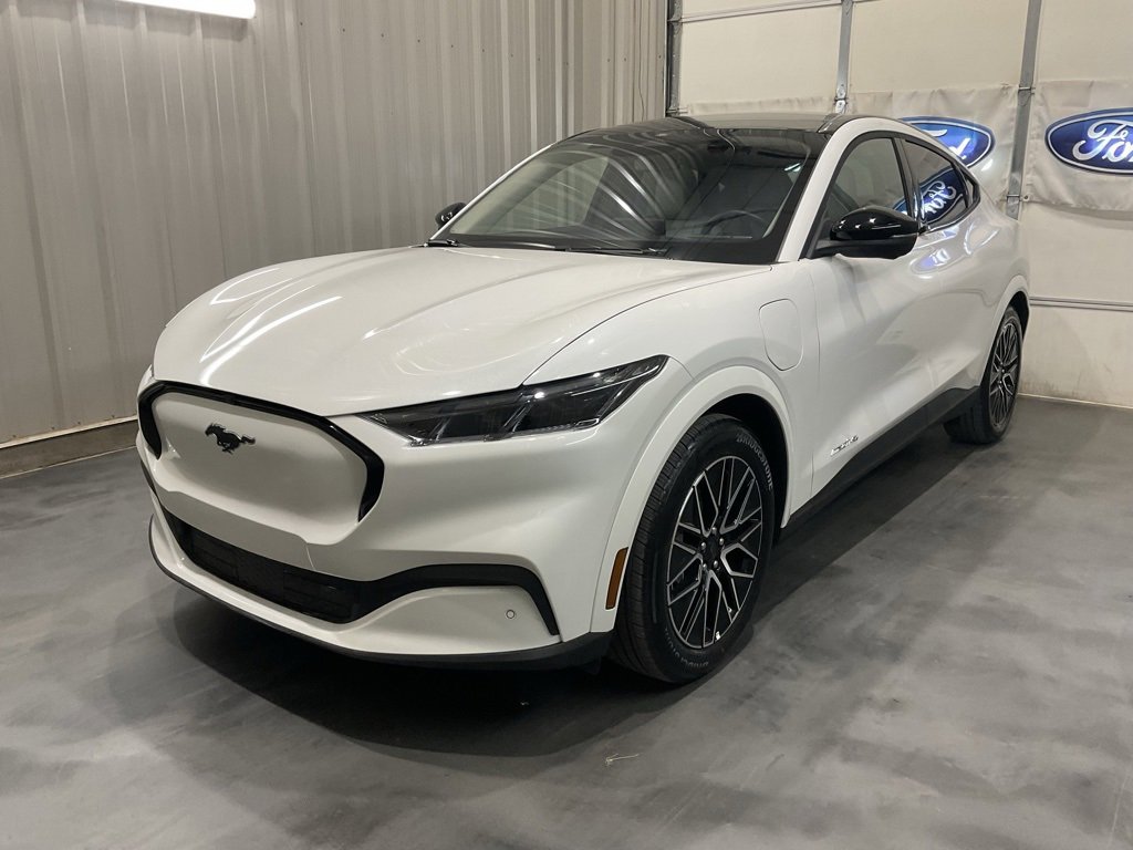 Used 2025 Ford Mustang Mach-E Premium image 3