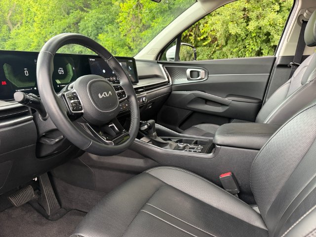 Used 2024 Kia Sorento S FWD image 35