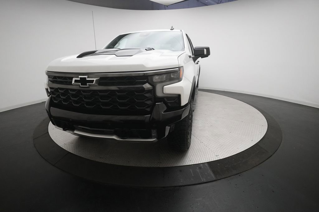 Used 2025 Chevrolet Silverado 1500 ZR2 w/ Technology Package AWD/4WD image 12