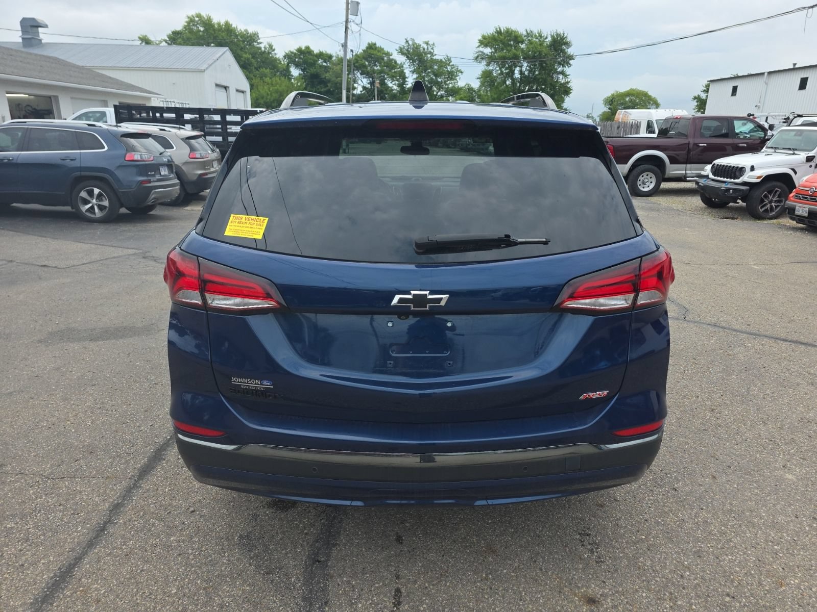 Used 2023 Chevrolet Equinox RS w/ RS Leather Package FWD image 6