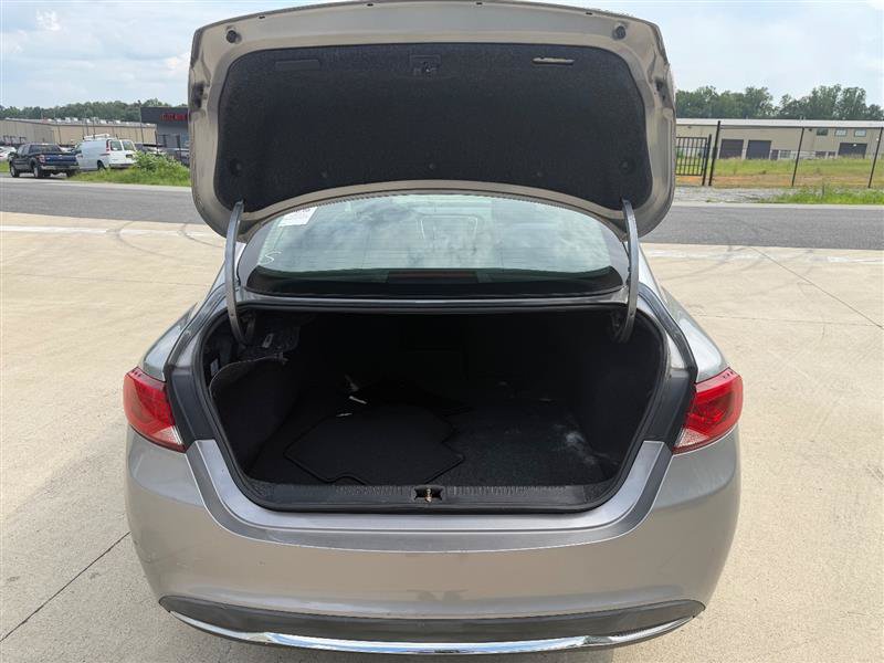Used 2017 Chrysler 200 Limited w/ Driver Assist Package FWD image 11