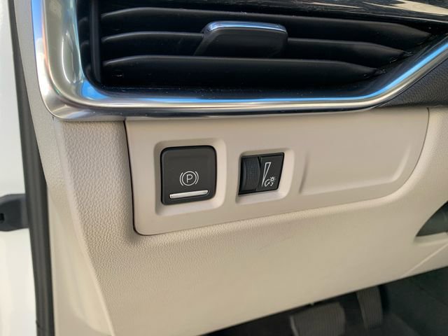 Used 2021 Cadillac XT4 Premium Luxury w/ Driver Awareness Package image 20