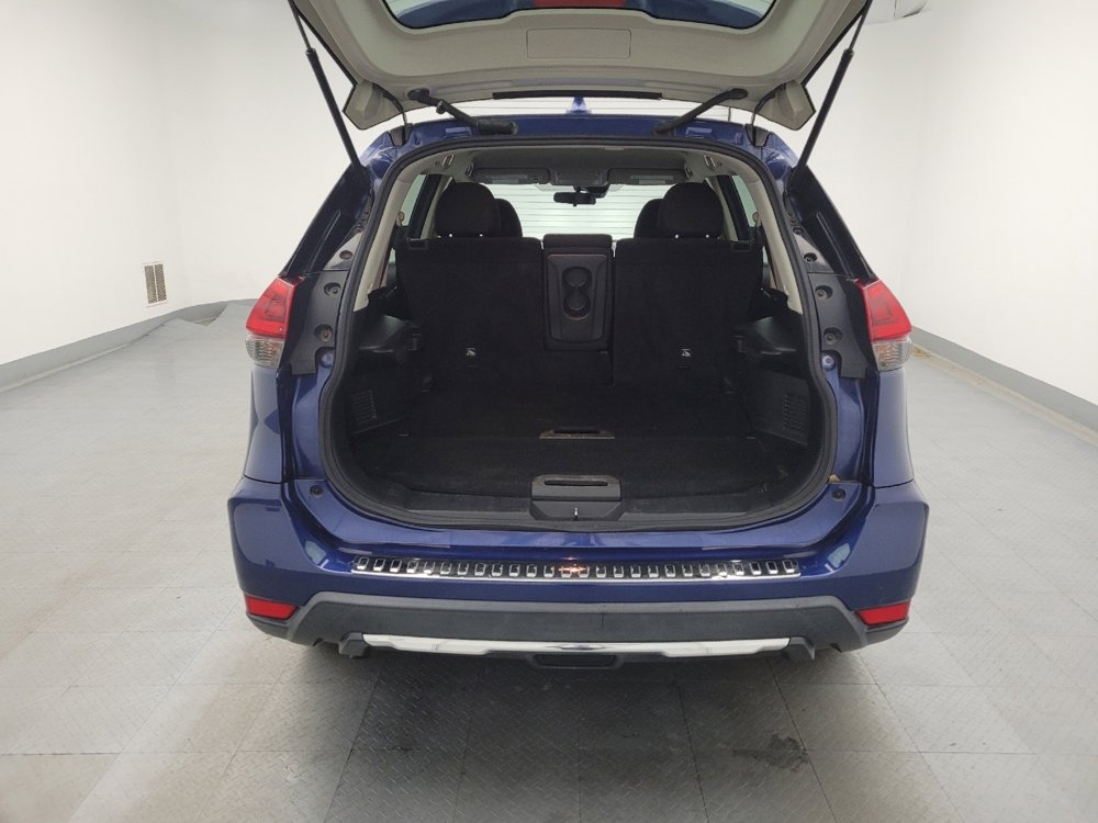 Used 2020 Nissan Rogue S image 29