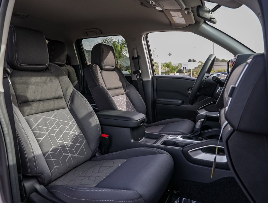 New 2026 Nissan Frontier SV image 19