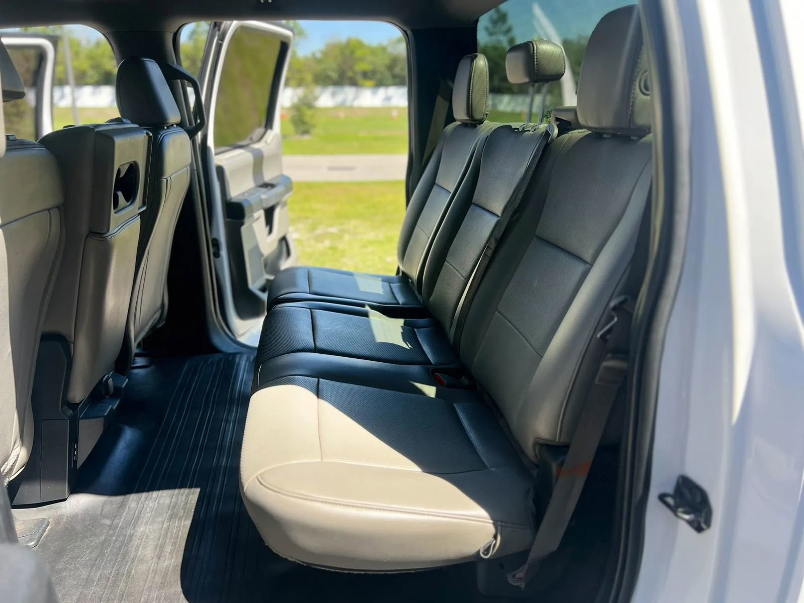 Used 2019 Ford F150 XL w/ Equipment Group 101A Mid AWD/4WD image 9