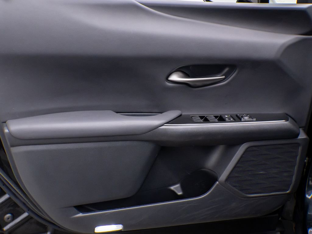 Used 2023 Lexus UX 250h AWD w/ Premium Package image 13