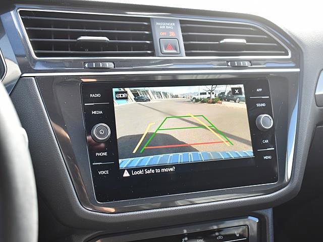 Used 2022 Volkswagen Tiguan SE image 19