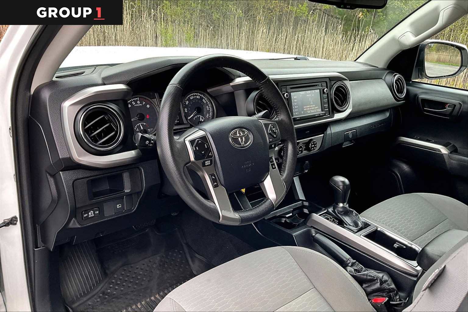 Used 2019 Toyota Tacoma SR5 AWD/4WD image 18