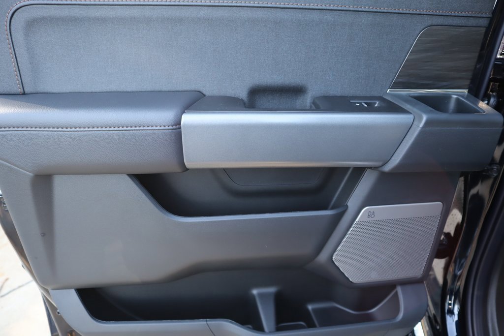 New 2025 Ford F150 Lariat w/ Equipment Group 502A High image 18