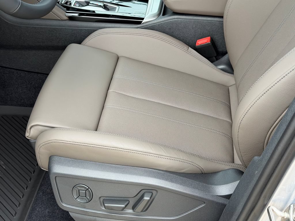 New 2026 Audi Q5 Premium AWD/4WD image 17