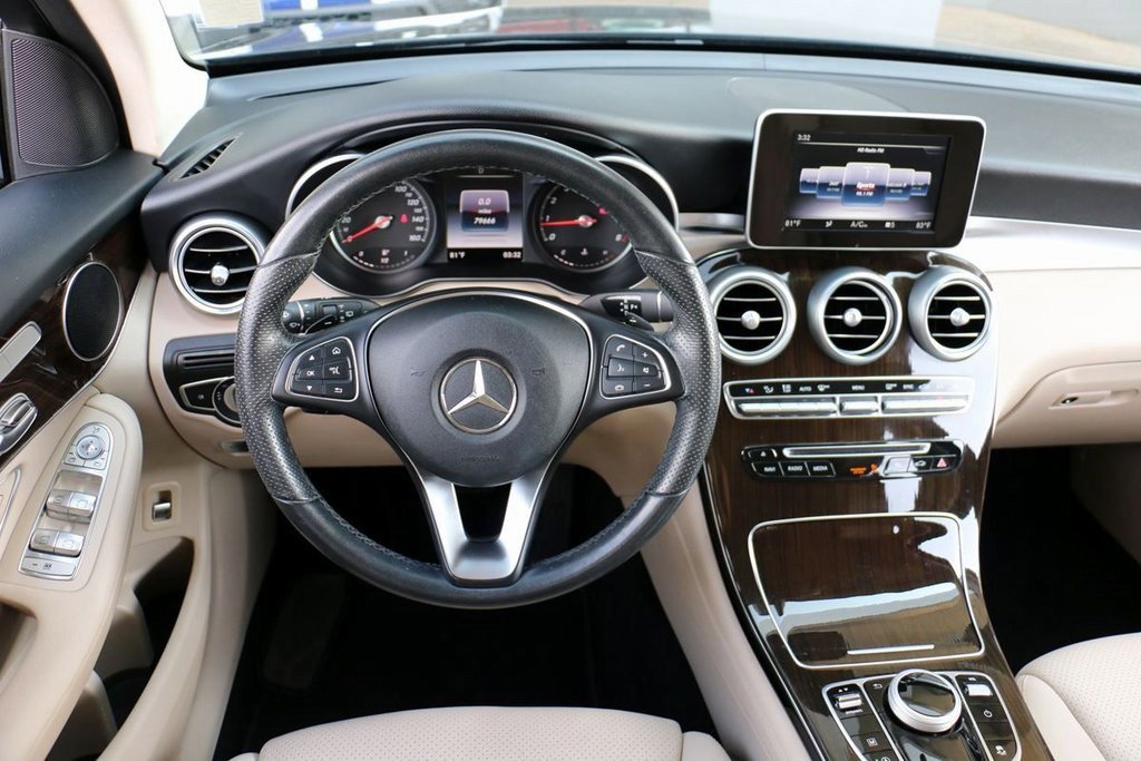 Used 2019 Mercedes-Benz GLC 300 4MATIC image 24