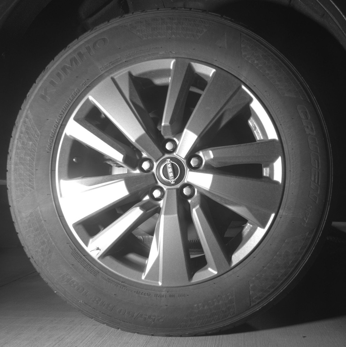 Used 2025 Nissan Pathfinder SV image 15