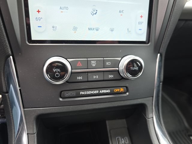 Used 2024 Ford Edge ST w/ Equipment Group 401A AWD/4WD image 24