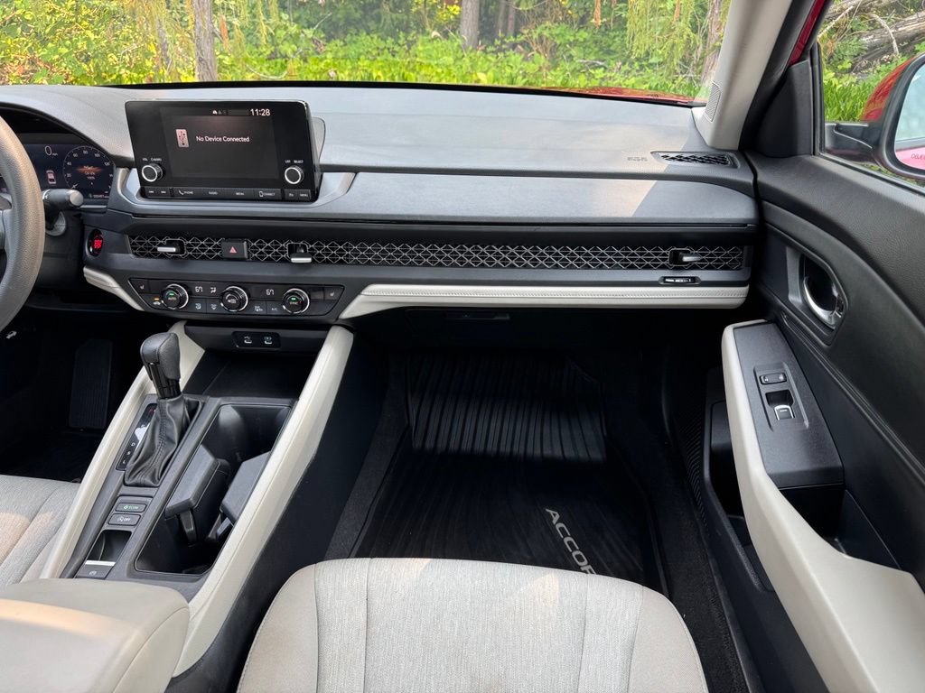 Certified 2023 Honda Accord EX image 26