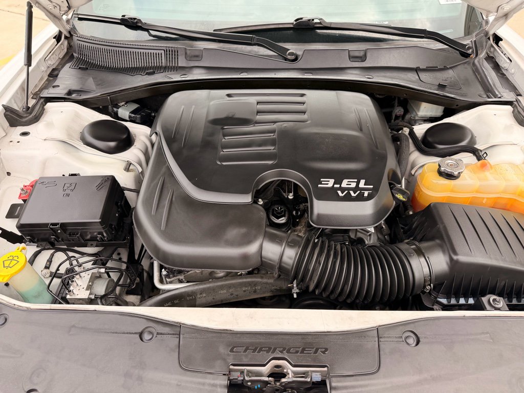 Used 2021 Dodge Charger SXT w/ Leather Interior Group image 28